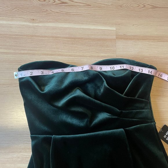 NWT Express Velvet Strapless Dress, Green , XS - Picture 8 of 10